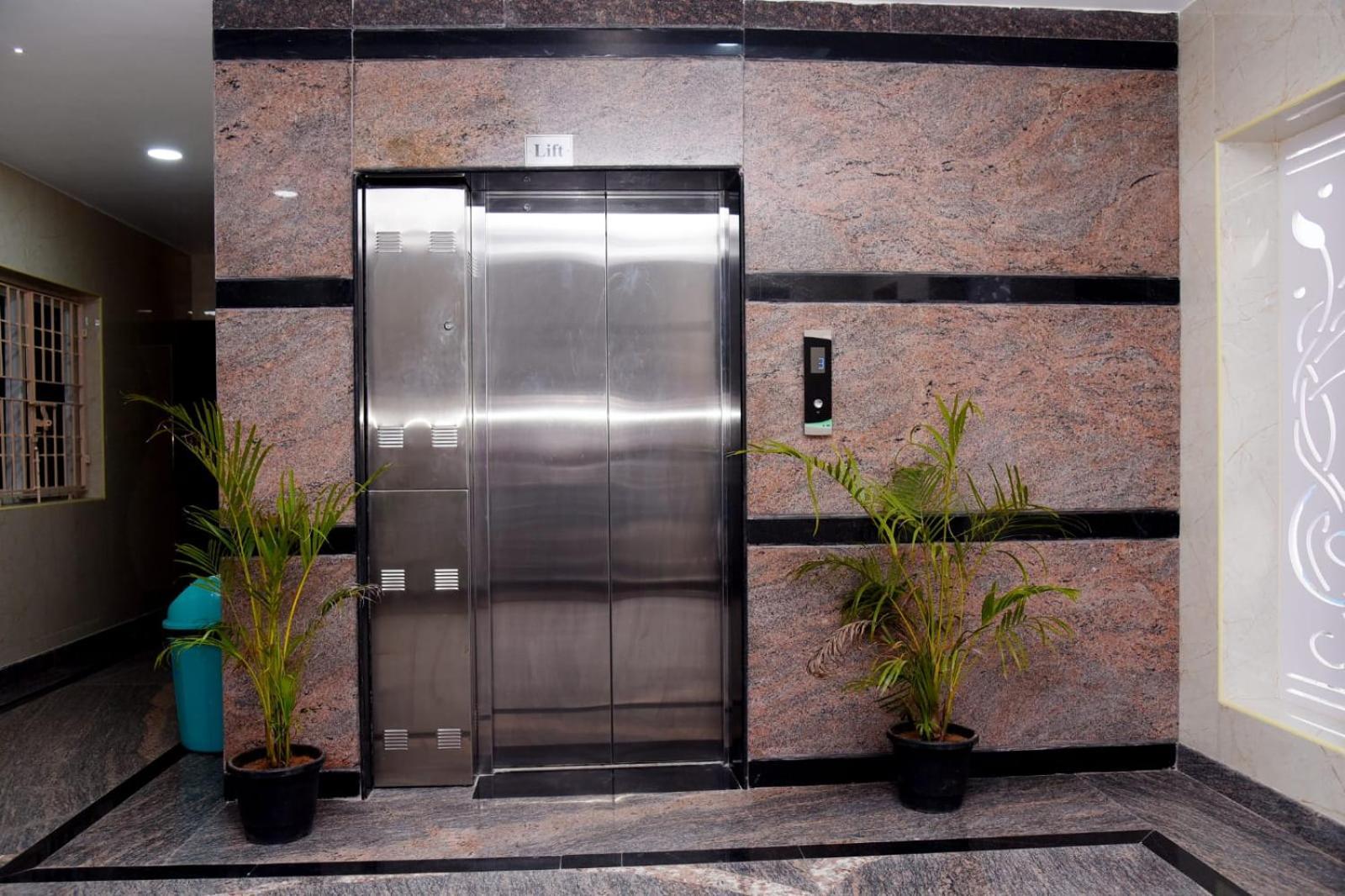 Hotel Sri Vishnu Residency Sriperumbudur Exterior foto